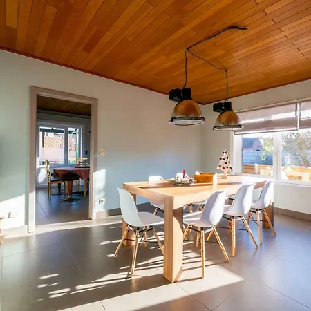 Sunny House At Walking Distance From The Sea Tatil Evi