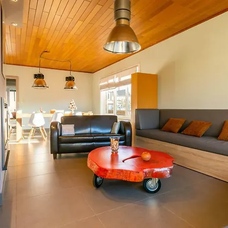 Sunny House At Walking Distance From The Sea Feriehus *