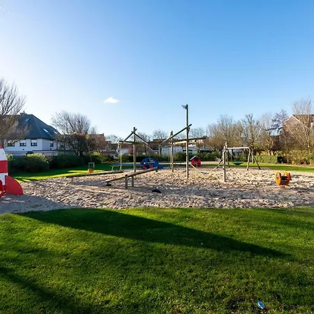 Sunny House At Walking Distance From The Sea *